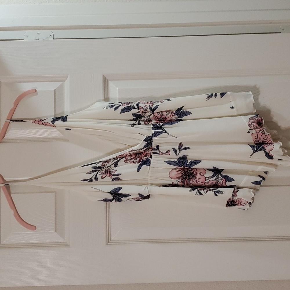 White romper w Ruffles - tropical bliss
